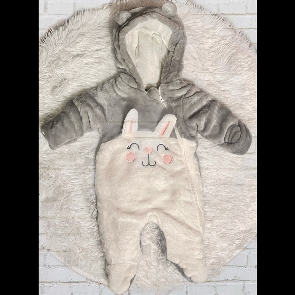 White & Grey Baby Snow ❄️ Suit